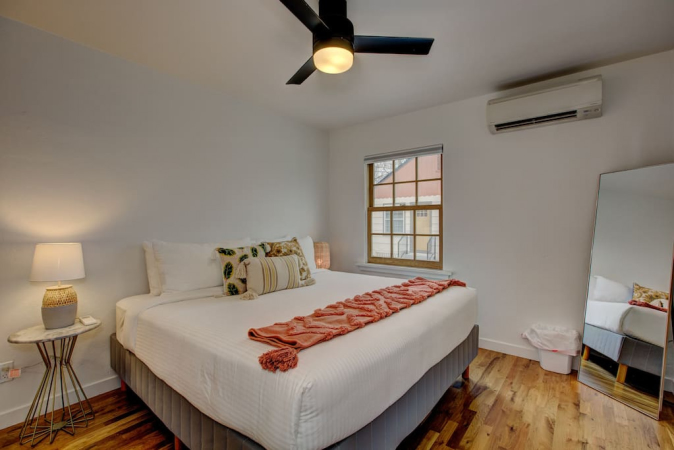 newly-renovated-north-end-bungalow19-wparking/