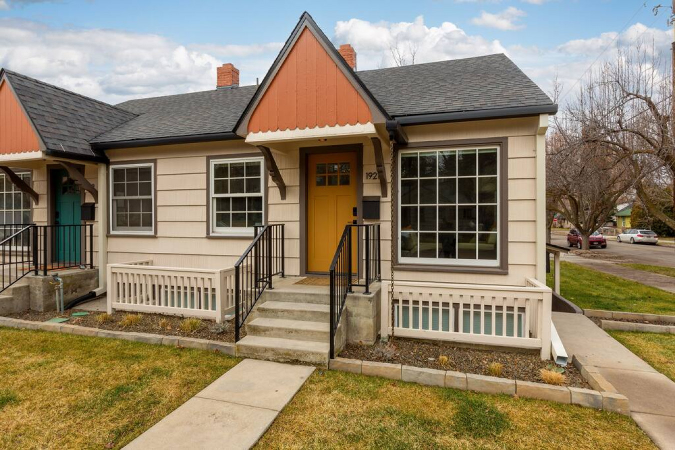 newly-renovated-in-hyde-park-21parking-+laundry/