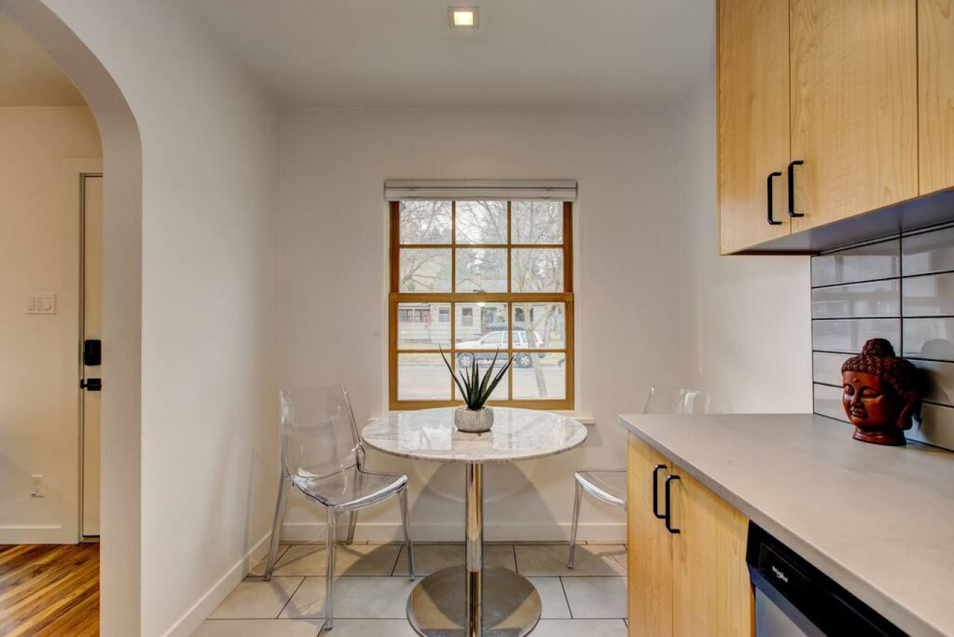 newly-renovated-in-hyde-park-21parking-+laundry/