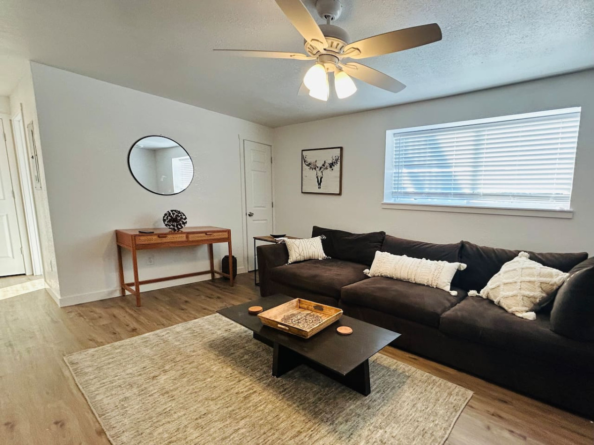 westerhaven-2-bd-garden-level/