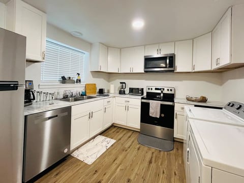 WesterHaven- 2 bd Garden Level