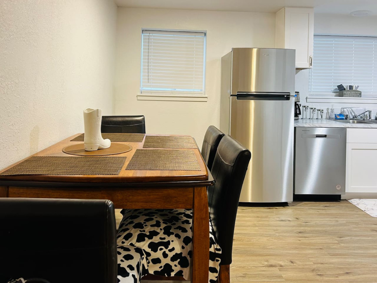 westerhaven-2-bd-garden-level/