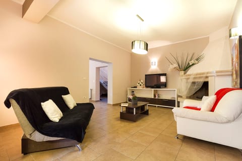 Villa Spacious - Unit 370575-13