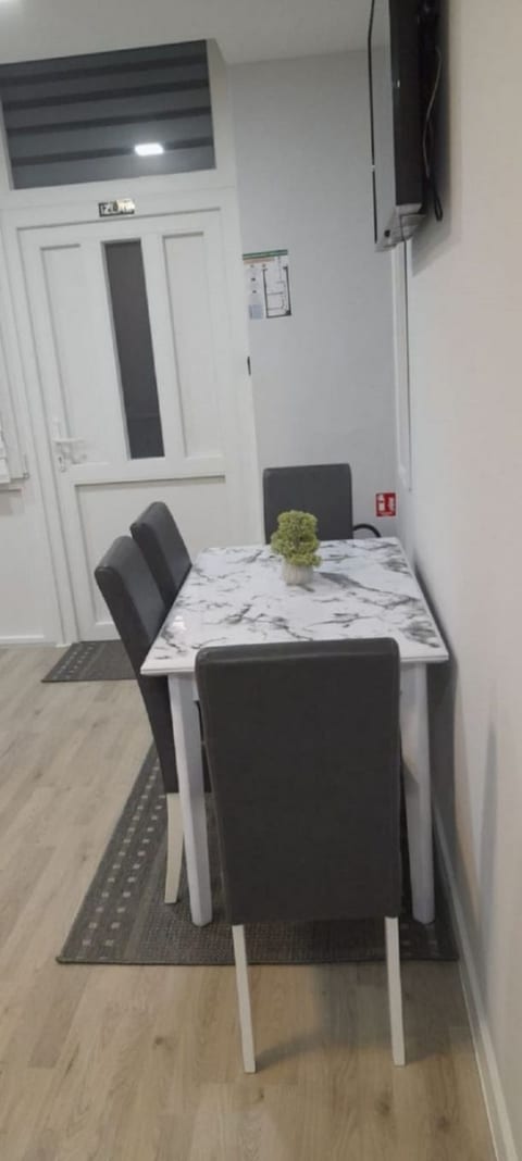 Apartment T & P - Unit 375539-13
