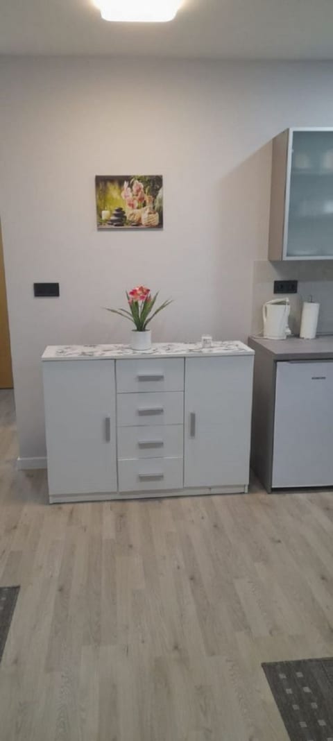 Apartment T & P - Unit 375539-13
