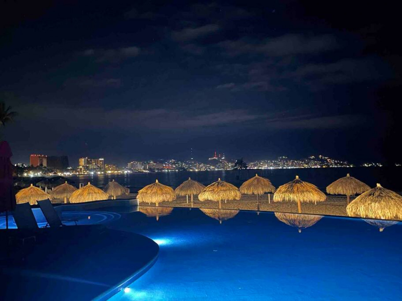 grand-venetian-zen-oceanview-condo-in-hotel-zone/