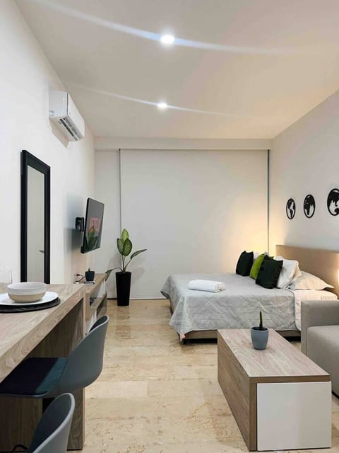 Luxury Stay at Menesse 08 – Pool, Jacuzzi, Sauna & Gym Included
