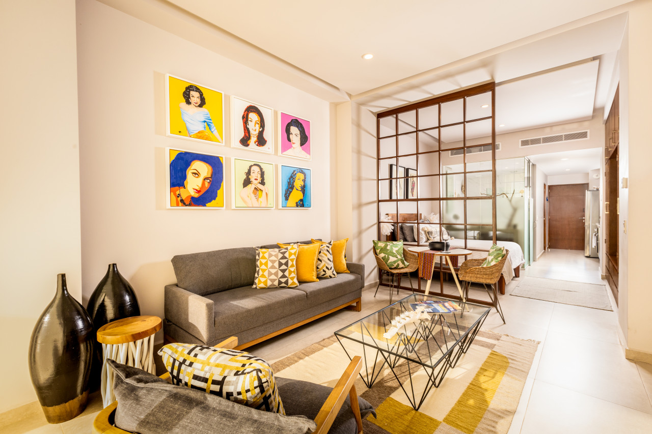 chic-oceanfront-studio-loft-unique-art-and-views/