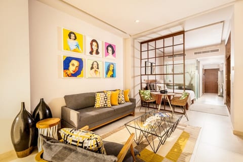 Chic Oceanfront Studio Loft – Unique Art & Views
