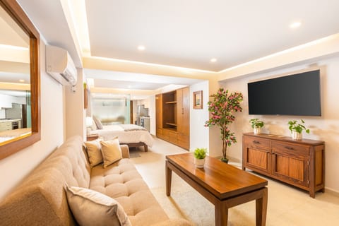 Serene Beachfront Escape – Includes Delicious Breakfast