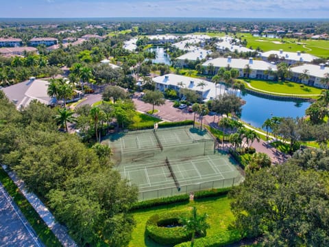 Bird's eye view of the property and amenities