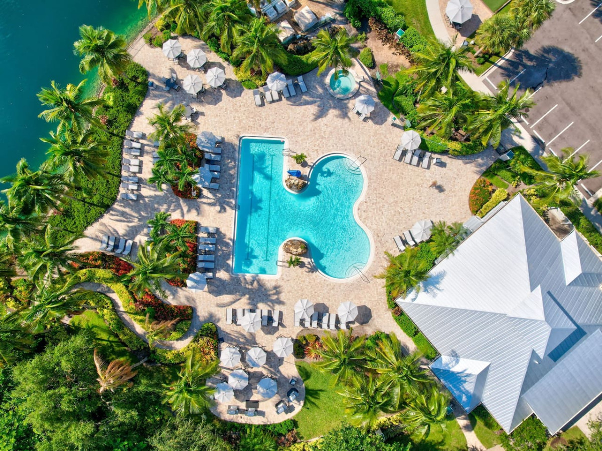 Bird' s eye view of the property