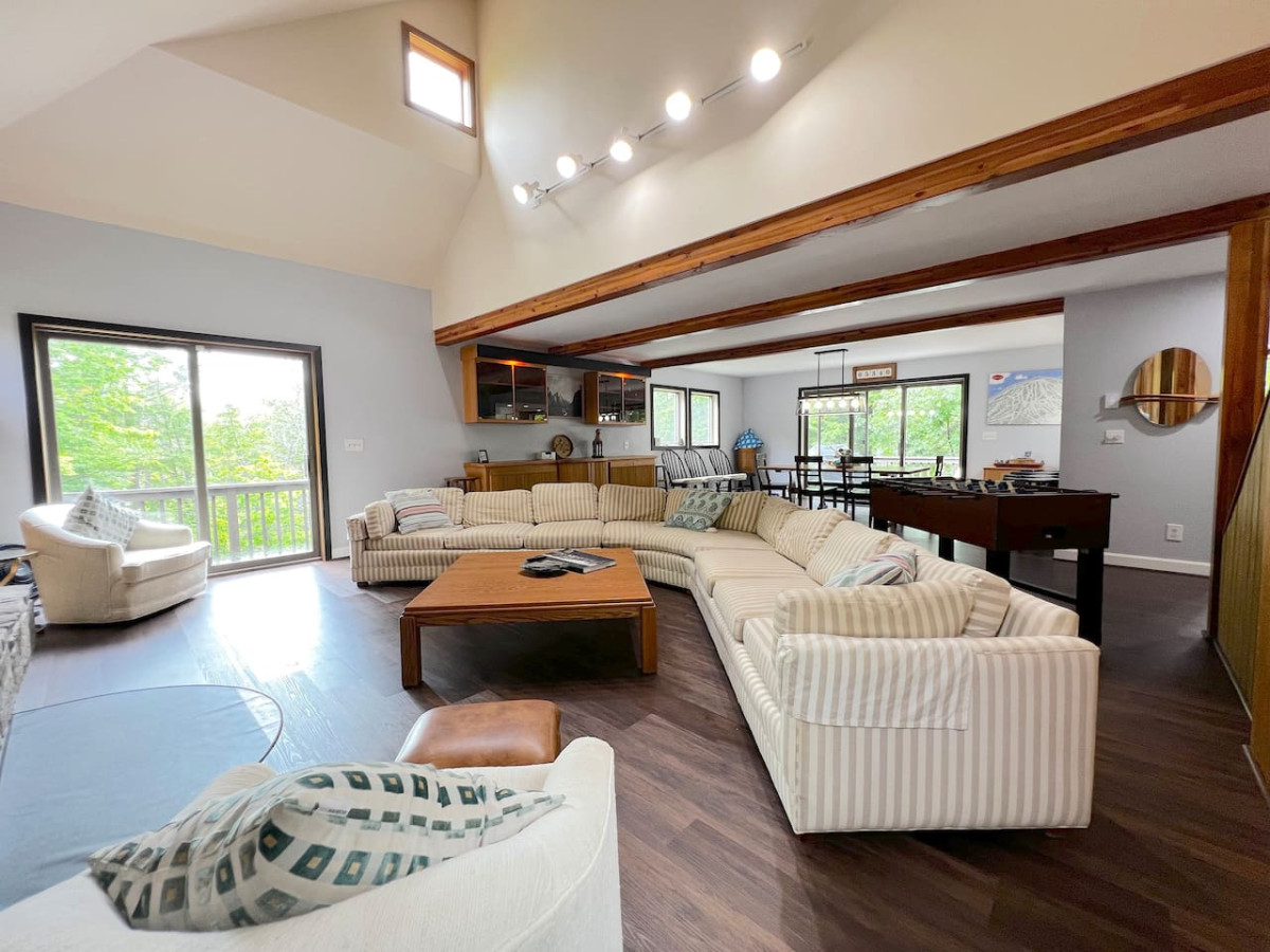 mountain-oasis-hot-tub-sauna-fire-pit-and-more!/