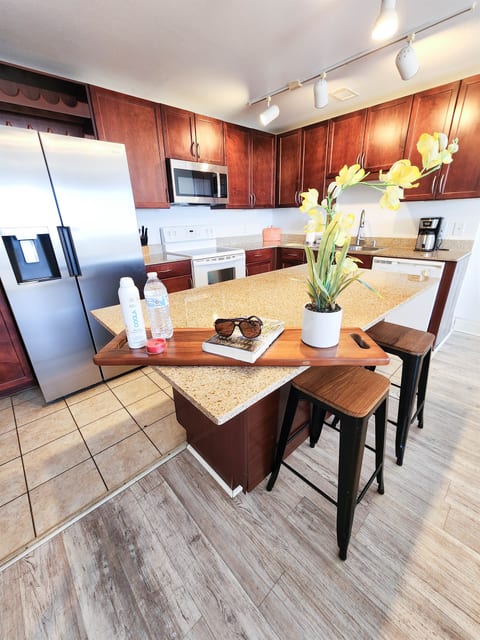 Laketown Wharf 1035