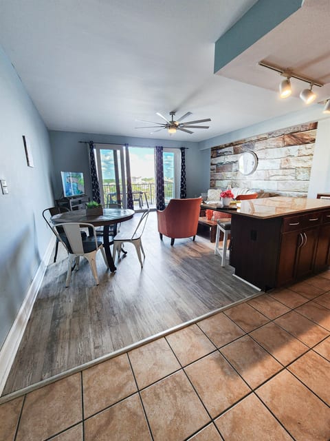 Laketown Wharf 416