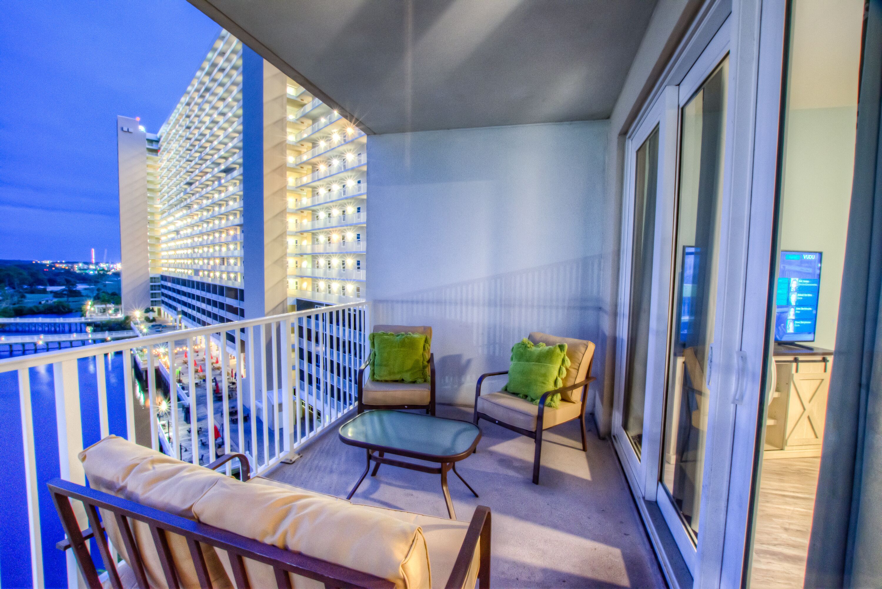 Laketown Wharf 630