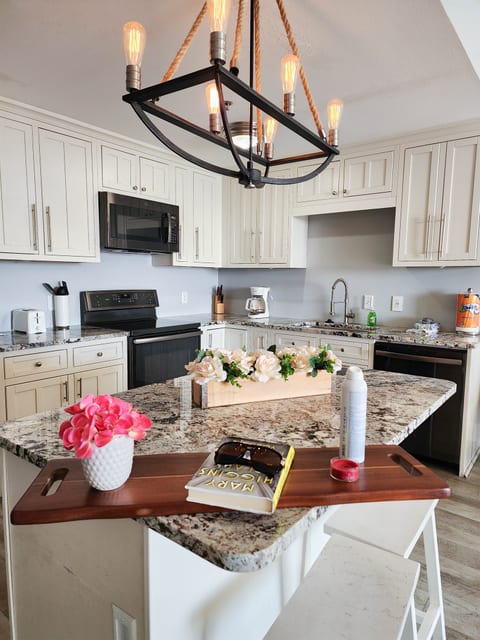 Laketown Wharf 633