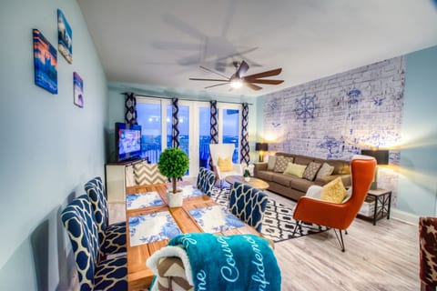 Laketown Wharf 929