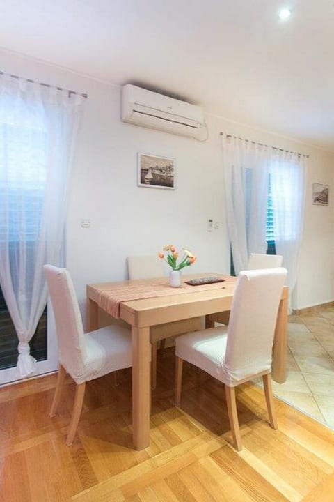 Apartments Lavandela Girandela - Unit 376304-13