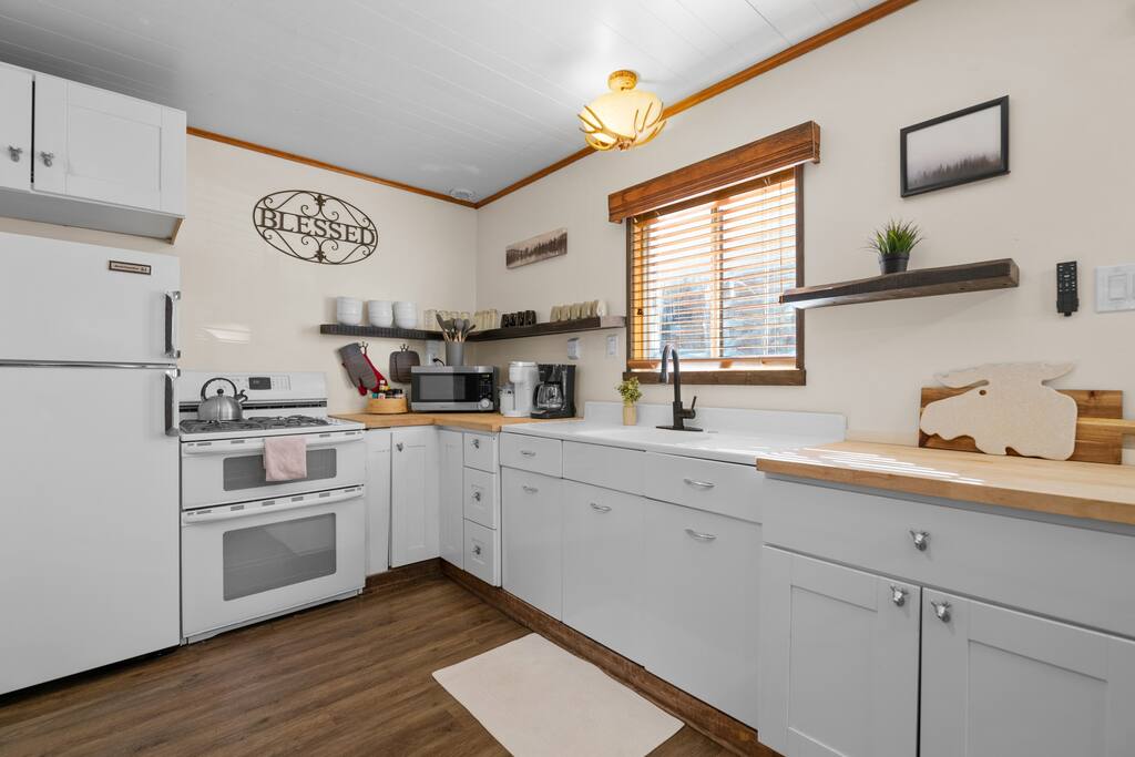 fenced-lrg-yard-*-peaceful-cabin-*-mountainretreat/