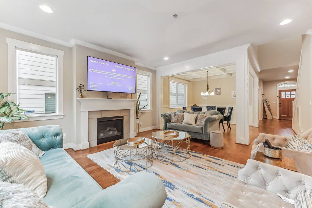 Spacious nice 5 bedroom house - Beaverton