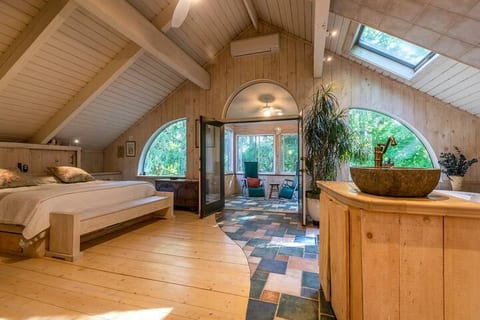 Stunning 4,000 sq. ft. Stratton Chalet