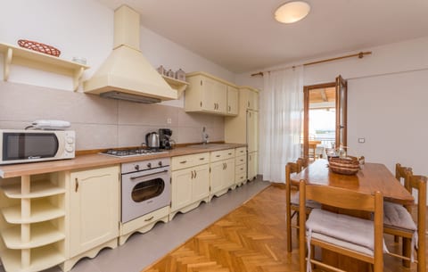 Apartment Blazenka - Unit 372799-13