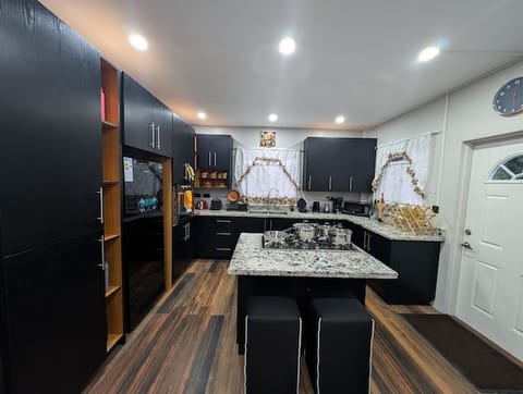 "Deity Divine" Royale Suite W/Breakfast