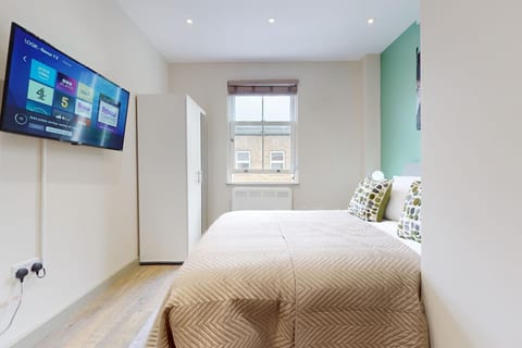 *Netflix*Heart of Battersea*W/D*Self Check-In*Desk