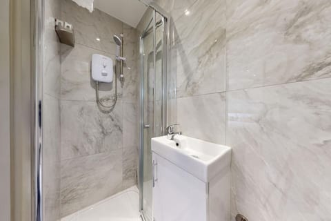 Netflix-13min to Battersea Park-Smart TV-WiFi-W/D