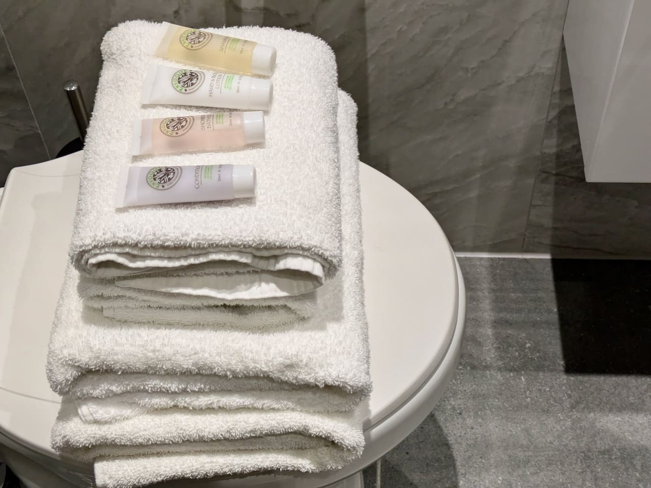 fast-wifiornetflix-orbattersea-central-orwdorsmart-tv/