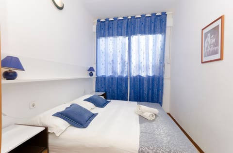 Apartments Jadro - Unit 373259-13