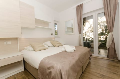 Apartments Jadro - Unit 373260-13