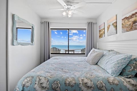 Direct Oceanfront, Elevator, 2Bed/2Ba w/ King Bed