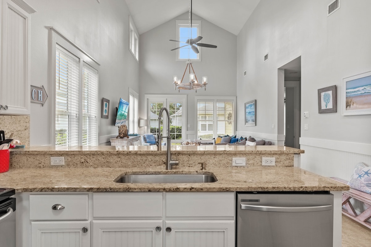 Ravens Hollow - Miramar Beach