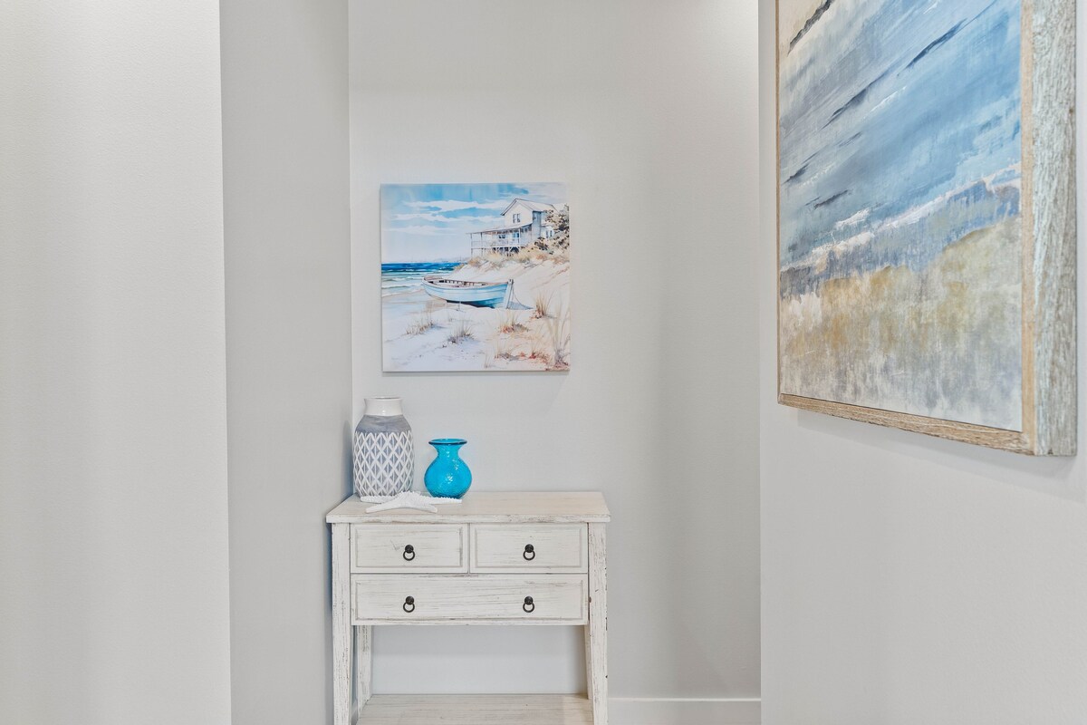 Ravens Hollow - Miramar Beach