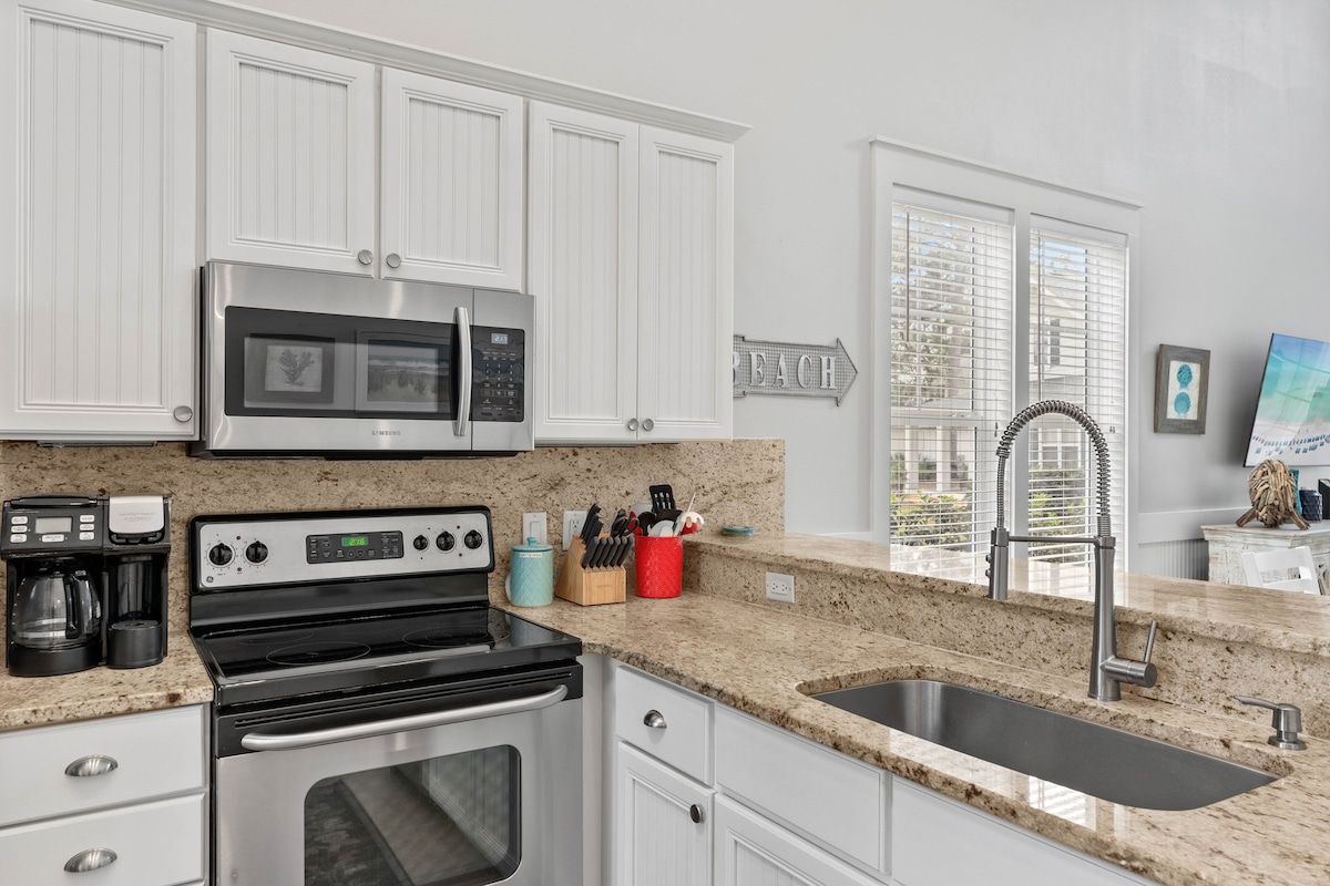 Ravens Hollow - Miramar Beach