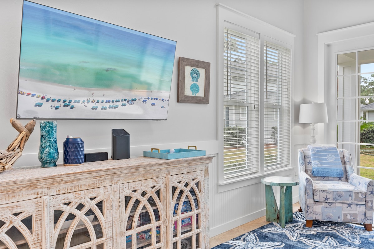 Ravens Hollow - Miramar Beach