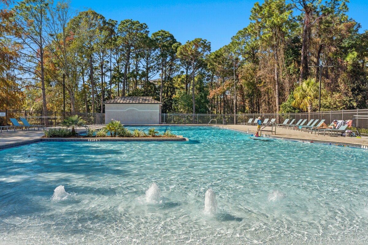 Ravens Hollow - Miramar Beach