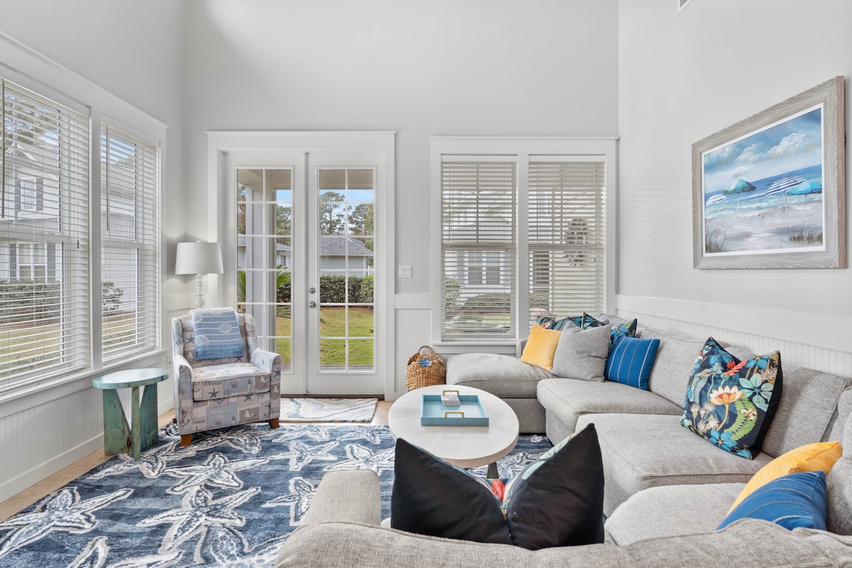 Ravens Hollow - Miramar Beach