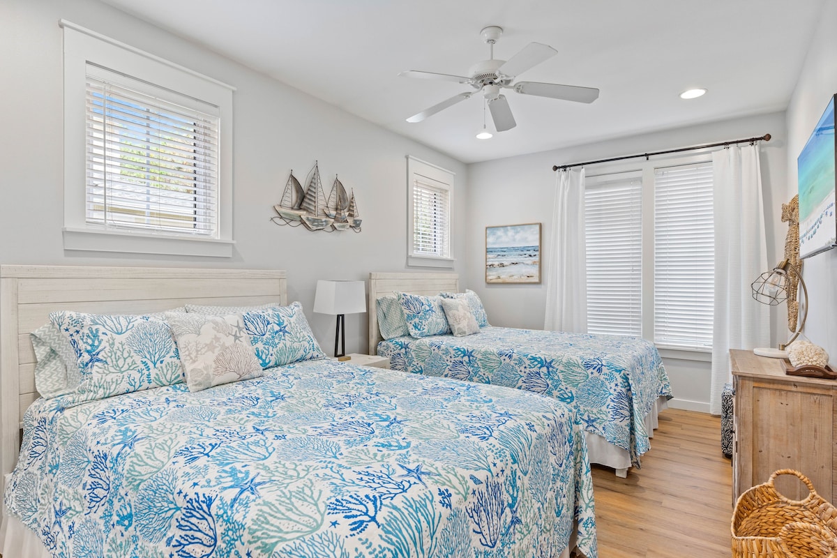 Ravens Hollow - Miramar Beach