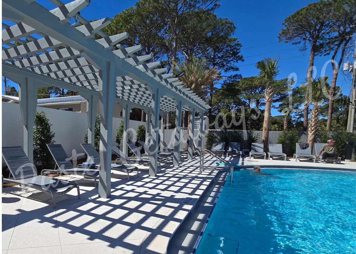 Ravens Hollow - Miramar Beach