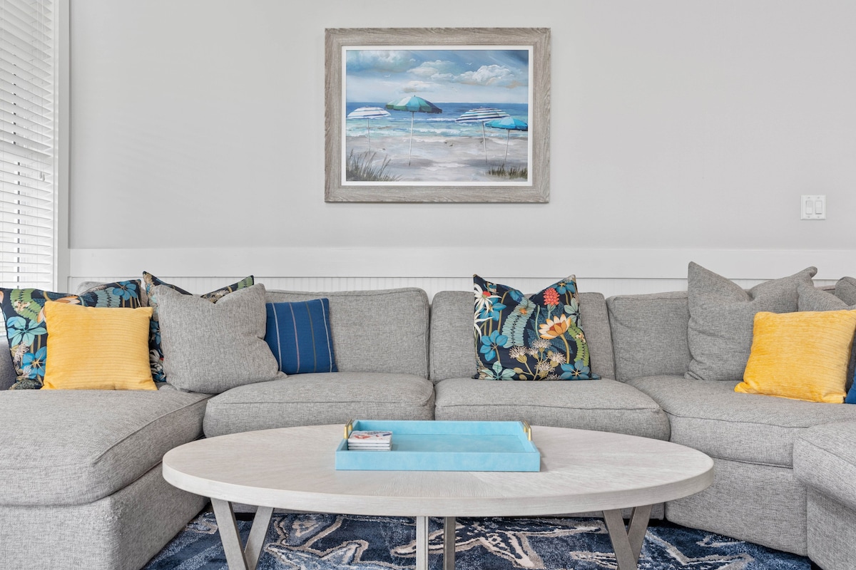 Ravens Hollow - Miramar Beach