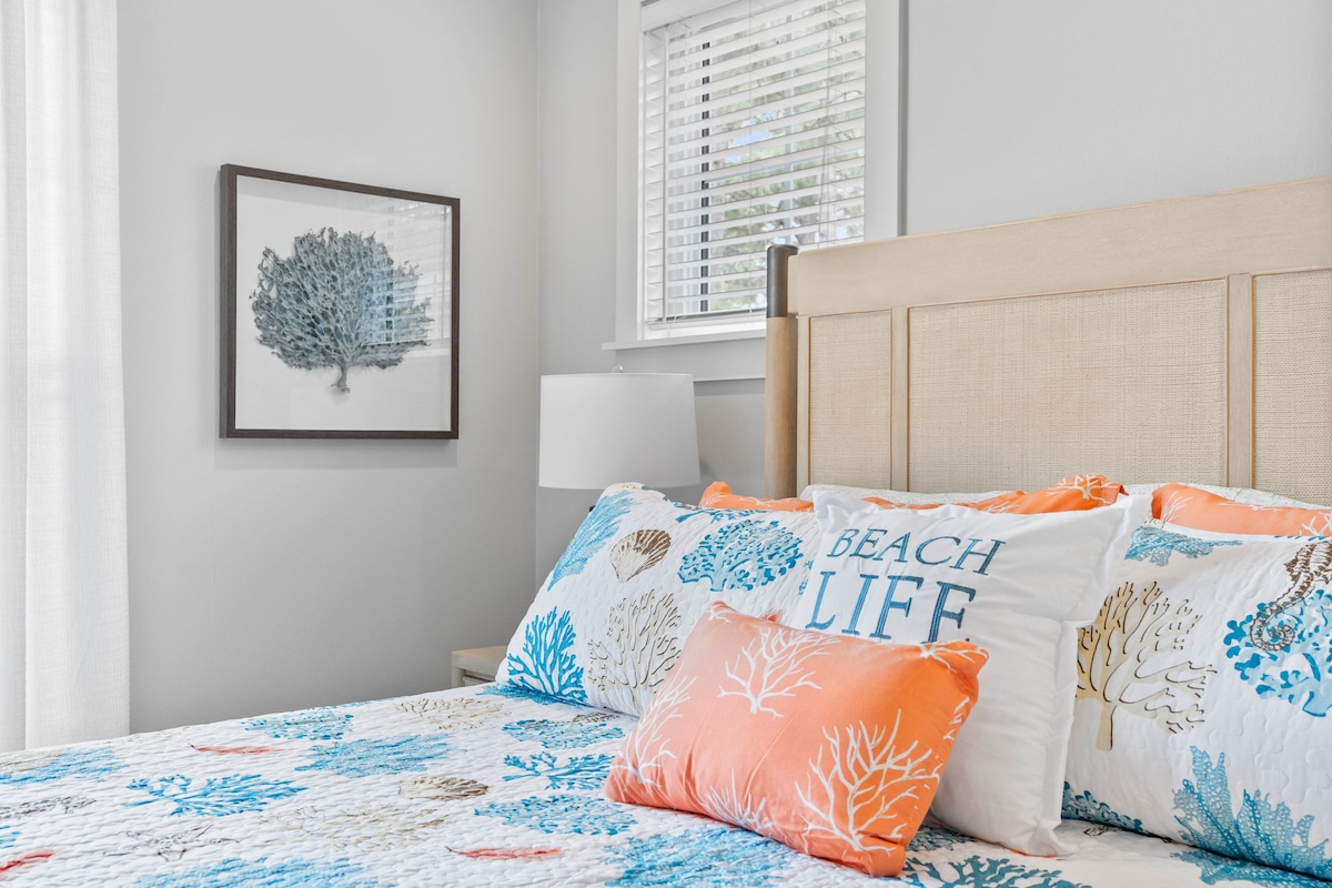 Ravens Hollow - Miramar Beach