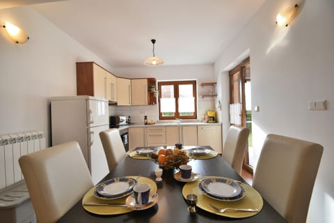 Apartment Nina - Unit 376343-13