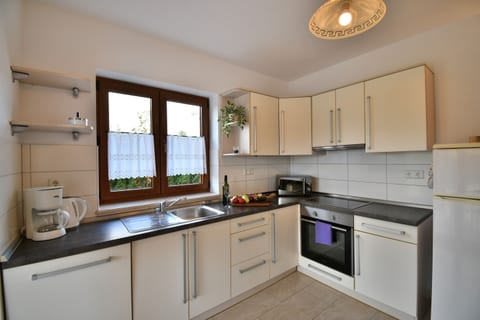 Apartment Nina - Unit 376344-13