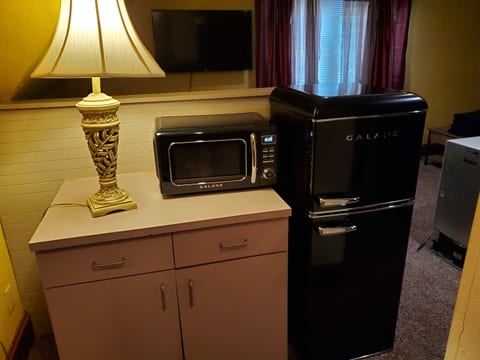 Historic Victorian Inn - East Loft (KP117East)