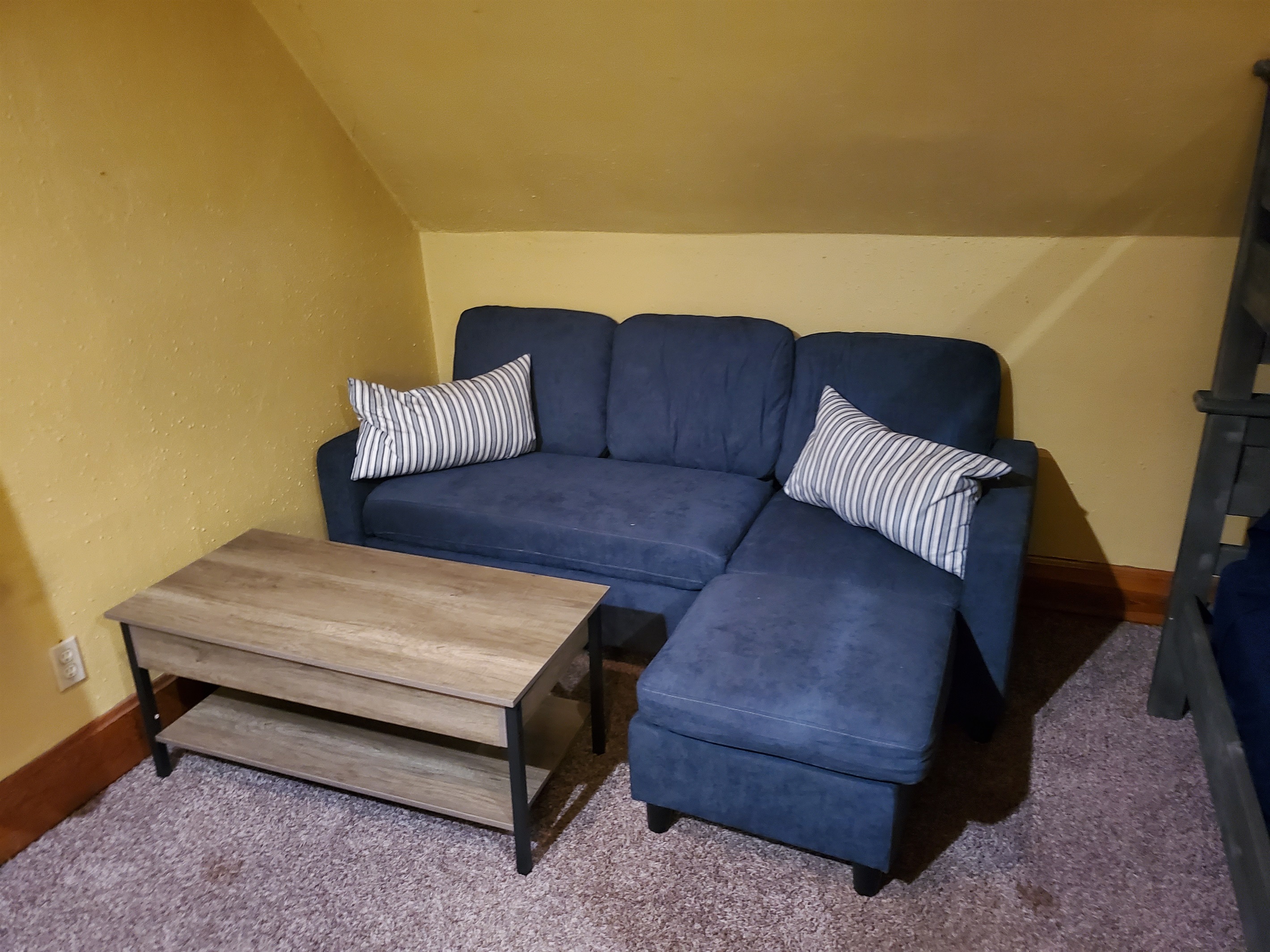 historic-victorian-inn-east-loft-(kp117east)/