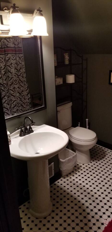 Historic Victorian Inn - North Loft (KP117North)