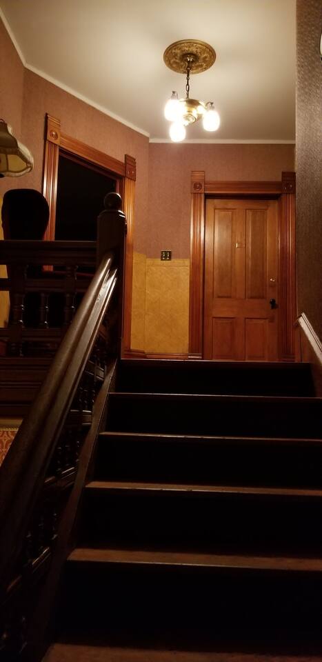 historic-victorian-inn-white-suite-(kp117white)/